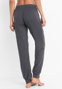 bonprix Bas de pyjama - grau