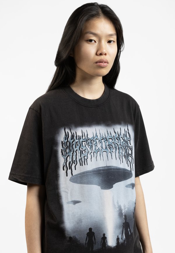 INVASION UNISEX - Print T-shirt3