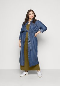 Urban Classics Curvy LADIES LONG RACER BACK DRESS - Maksi suknelė - summer olive