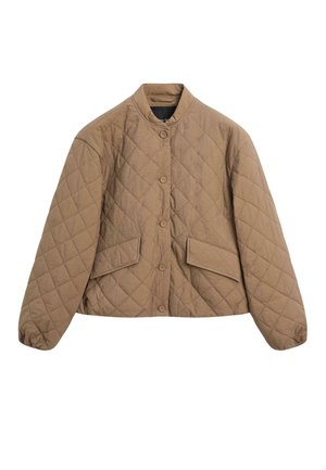 Veste marron matelassée à manches longues avec boutons-pression, poches latérales et encolure sans col, présentée sur un fond blanc.