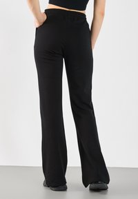 Even&Odd Joggebukse - black