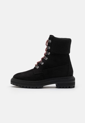 Stivaletti stringati - black
