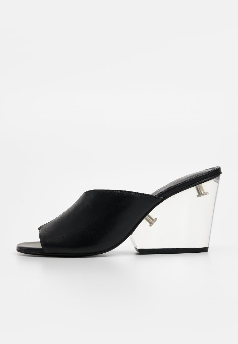 TORY BURCH Muiltjes met hak zwart