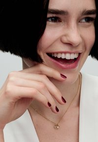 Pandora SHAPED PAVÉ CIRCLE COLLIER - Náhrdelník - gold plated