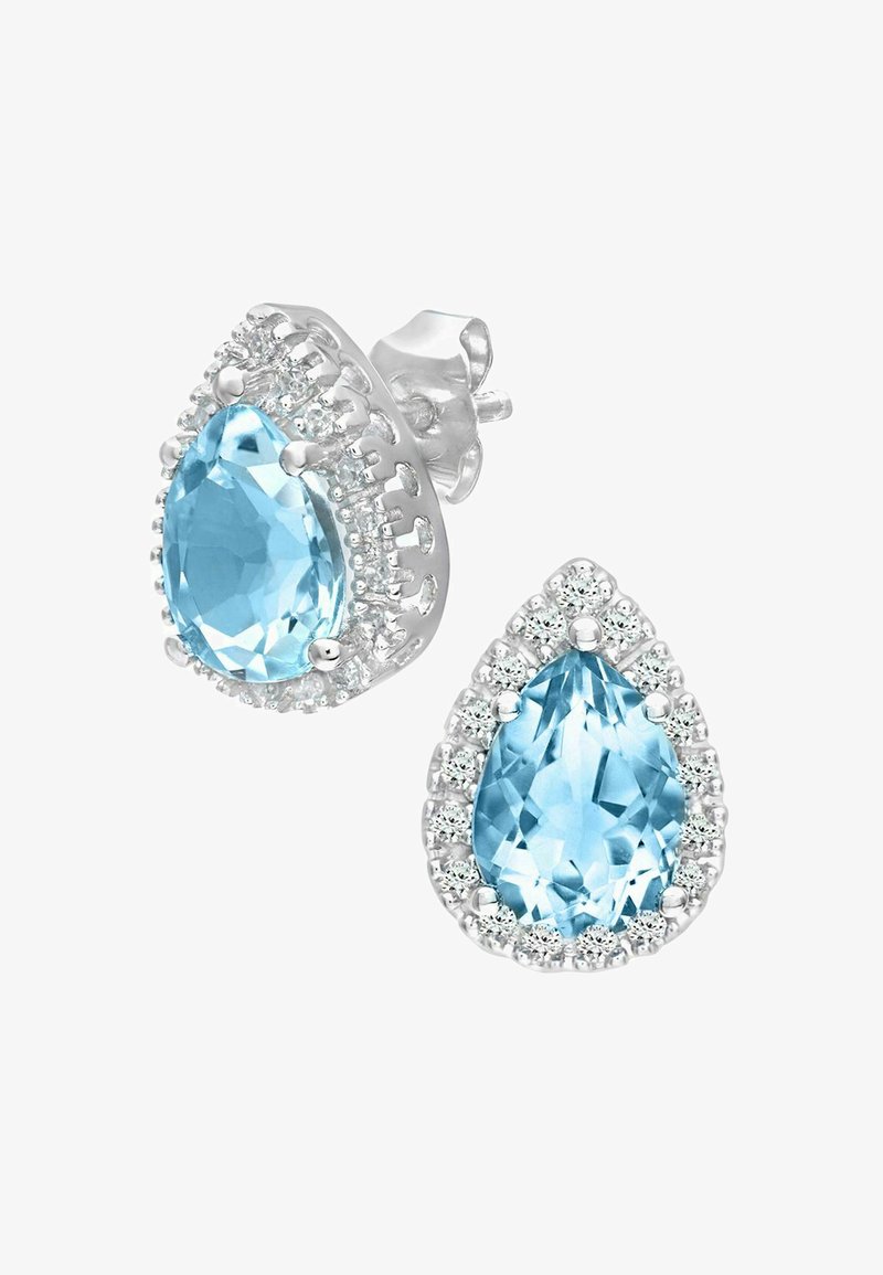 Srebrne naušnice u obliku suze s laganim plavim dragim kamenjem okruženim prozirnim kristalnim akcentima, s poliranim i reflektirajućim završetkom.