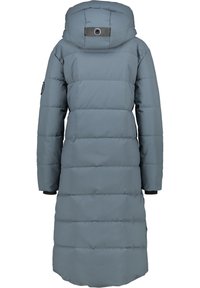 Długi, szary płaszcz puchowy z kapturem, z pikowanymi paskami i czarnymi mankietami. Zawiera pętlę i akcent z tyłu. Gładki, wodoodporny materiał.