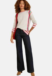 REGULAR FIT - CREW NECK  - Pullover - grey rainbow side stripe