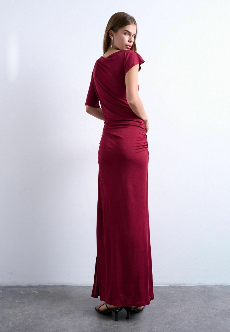 topshop bridesmaid dresses Trying TOPSHOP Bridesmaid Dresses!