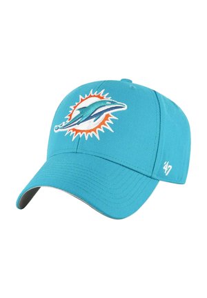 Hellblaues Baseballcap mit einem gestickten Delphin- und Sonnenlogo auf der Vorderseite und einer weißen "47"-Stickerei an der Seite.