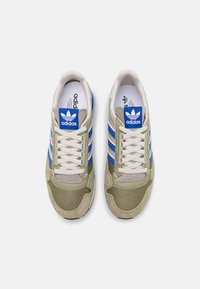 adidas Originals ZX 500 UNISEX - Sapatilhas - orbit green/team royal blue/footwear white