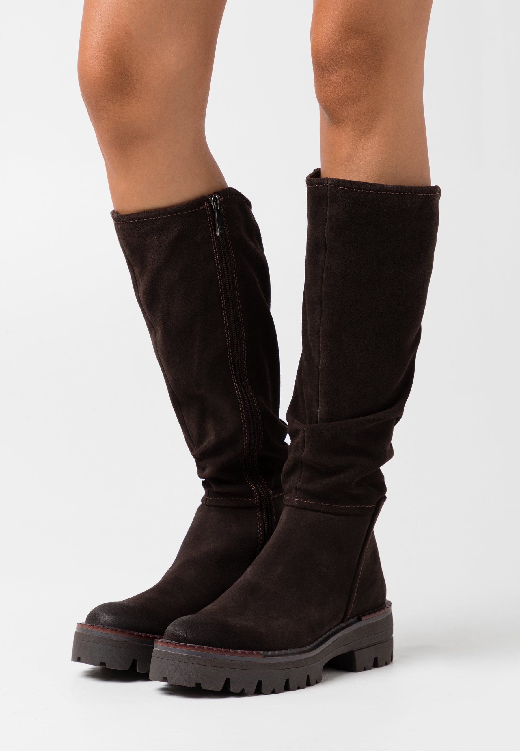 stivali marroni con plateau