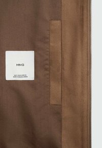 Mango Giacca in similpelle - beige