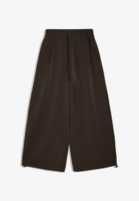 Unselected, dark brown