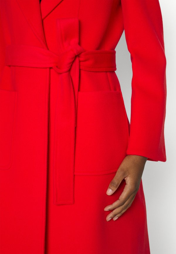 RUNAWAY - Classic coat2