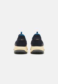 BOSS SLON - Sportcipő - open blue four