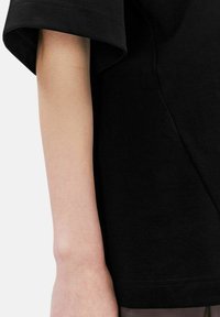 Elvine UNN - T-shirts basic - black
