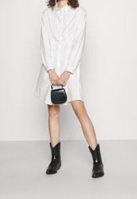 Pieces Skjortklänning - off-white