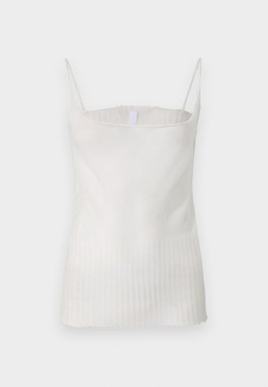 Weißes ärmelloses Oberteil mit glattem oberen Abschnitt und plissierter Textur am unteren Ende. Verfügt über dünne Schulterträger und einen geraden Saum.