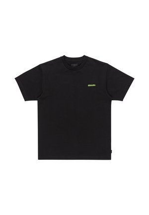 T-shirt en coton noir avec des manches courtes, un col rond et un petit logo vert sur la poitrine gauche. Coupe droite et texture lisse.