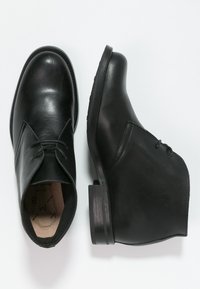 KMB Tronchetti - black