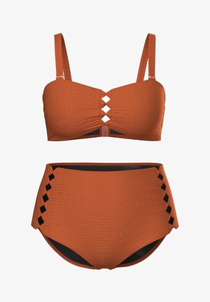 Costume da bagno due pezzi color ruggine con texture, con slip a vita alta e dettagli a forma di diamante ritagliati sul davanti e sui lati.