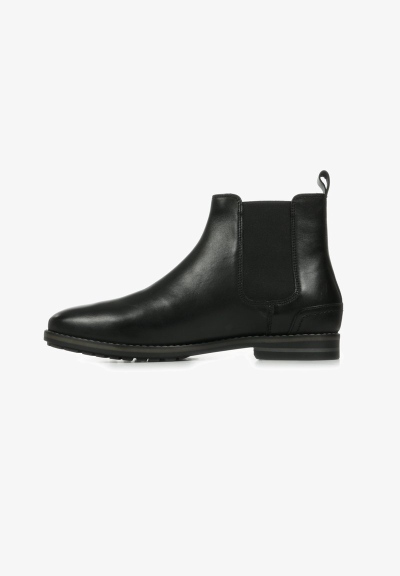 Zwarte leren Chelsea-boot met elastische zijpanelen, een ronde neus en een Trekband. Heeft een gestructureerde zool en een stijlvolle afwerking.
