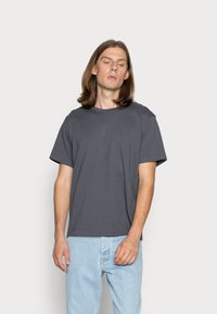 ARKET T-shirt básica - storm grey