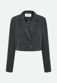 Blazer cropped in tessuto a righe grigio scuro. Collo a punta distintivo e chiusura con un bottone. Fodera interna liscia. Design minimalista.