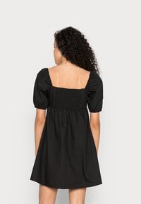 Glamorous SQUARE NECK EMPIRE DRESS - Vestido de cocktail / Vestido de festa - black