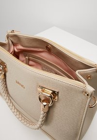 LIU JO Håndtasker - gold-coloured