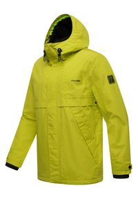 Lime žalios spalvos neperšlampama striukė su kapišonu, priekinėmis kišenėmis, reguliuojamais raišteliais ir juodais rankogaliais. Ant krūtinės yra logotipas.