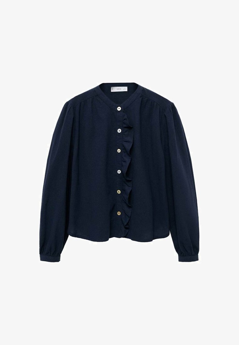 Marineblaue Bluse mit Rundhalsausschnitt, langen Ärmeln und Rüschendetail auf der Vorderseite. Mit Knopfverschluss und weicher Stofftextur.
