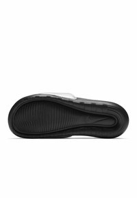 Nike Sportswear VICTORI ONE SLIDE - Natikači - black/metallic silver/black