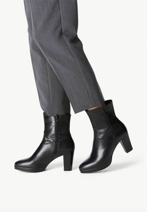 Tamaris, Stivaletti con plateau - black