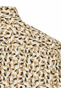 Kurzarmhemd in hellem Creme mit geometrischem Muster in Braun und Schwarz. Verfügt über einen klassischen Kragen und ein strukturiertes Material.