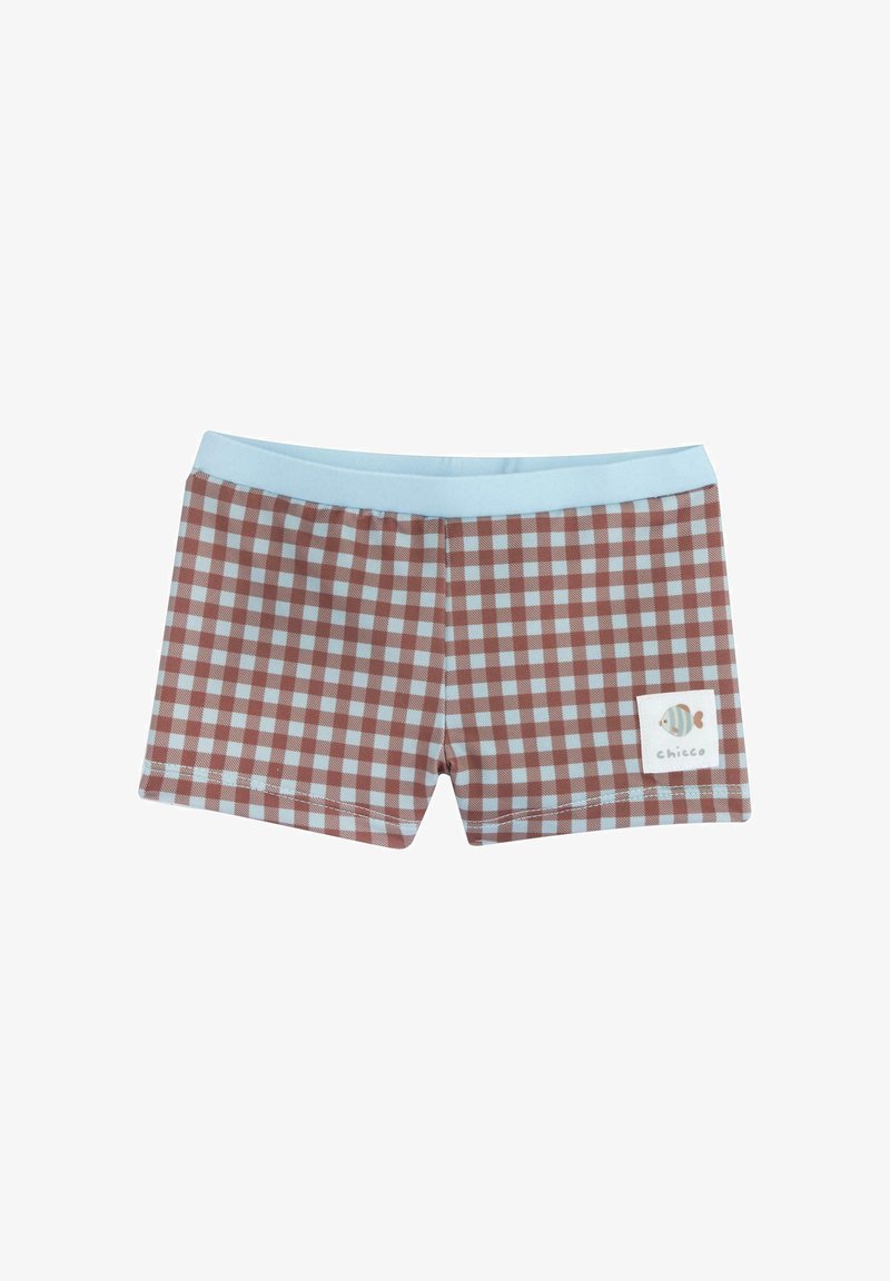 Shorts de bain à carreaux marron et bleu avec une taille élastique bleu clair et un petit patch logo poisson avec le texte "chicco". Texture lisse.