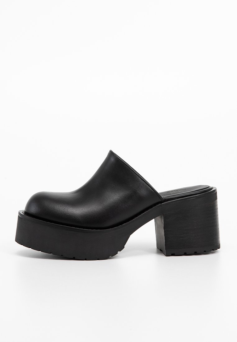 Filippa K Muiltjes met hak niet gedefinieerd Filippa K Muiltjes met hak niet gedefinieerd