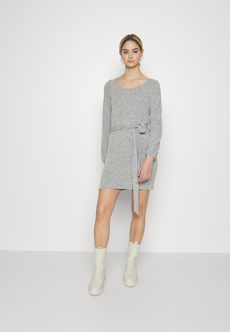 NA-KD PAMELA REIF x NA-KD - DROPPED SHOULDER MINI DRESS - Vestido de malha - grey melange