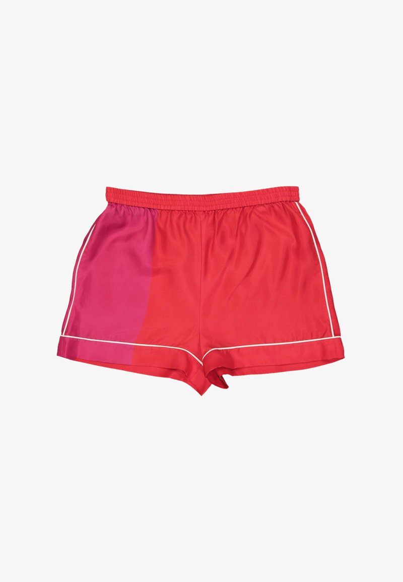 Shorts de sport rouges et roses avec un liseré blanc le long des côtés et des ourlets, et une ceinture élastique.