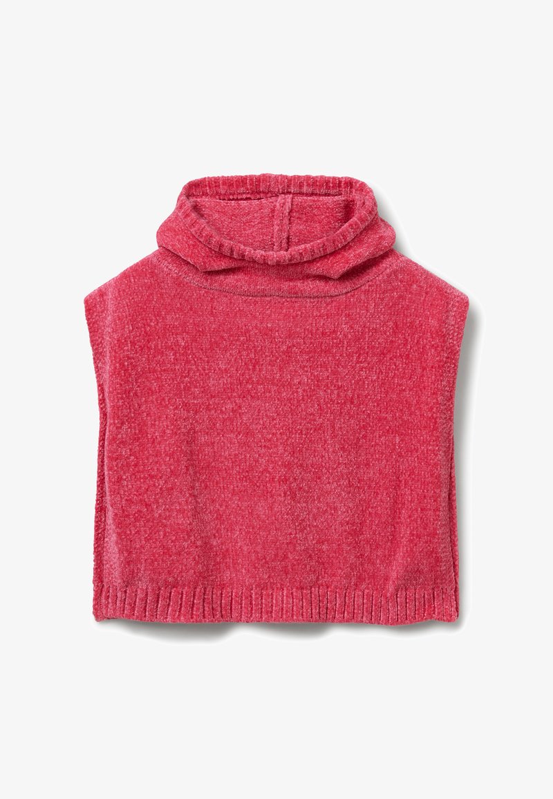 Rode zachte gebreide mouwloze coltrui met ribbelranden, plat gelegd op een witte achtergrond.