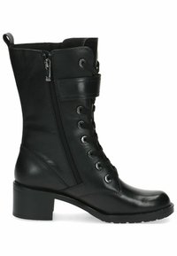 Stivale alla caviglia in pelle nera con cerniera laterale, stringhe frontali, tacco a blocco e colletto imbottito per il comfort. Texture liscia con dettagli metallici.