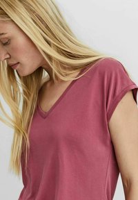 Vero Moda VMFILLI - Tricou basic - dry rose