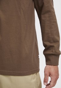 Solid SDHammou - Long sleeved top - rain drum