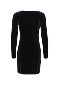 Rochie neagră din catifea, cu mâneci lungi, design dreaptă și decolteu rotund. Textură netedă, tiv la nivelul genunchilor și fără embellishements vizibile.