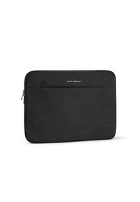 Czarna etui na laptopa z teksturowanej tkaniny, zamknięcie na zamek, zewnętrzna kieszeń i logo z przodu. Prostokątny kształt z zaokrąglonymi krawędziami.