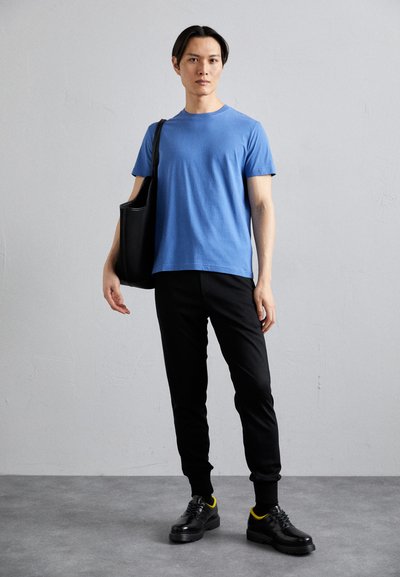 Tiger of Sweden DILLAN - Basic T-shirt - dream blue