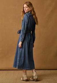 Next WESTERN MIDI - REGULAR FIT - Maxikjoler - dark blue