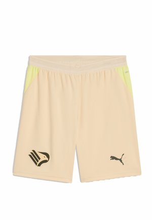 Beżowe szorty sportowe z żółtymi panelami bocznymi, elastycznym pasem i czarnymi logo Puma oraz orła na dolnych przednich sekcjach.