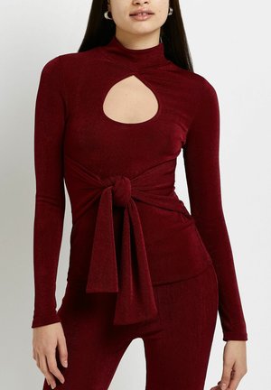 Long sleeved top - red