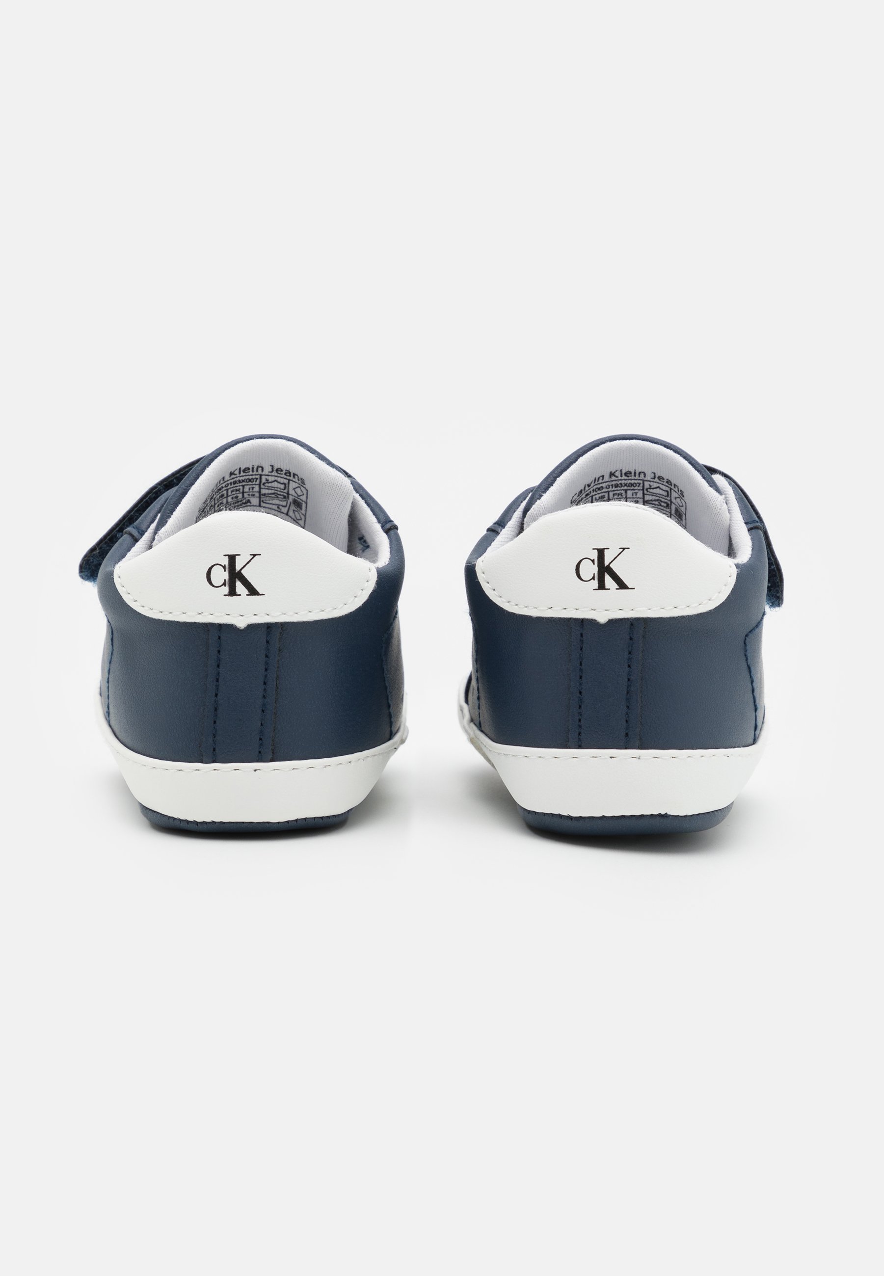 Calvin Klein Jeans UNISEX - Scarpe neonato - blue/white/blu scuro -  Zalando.it